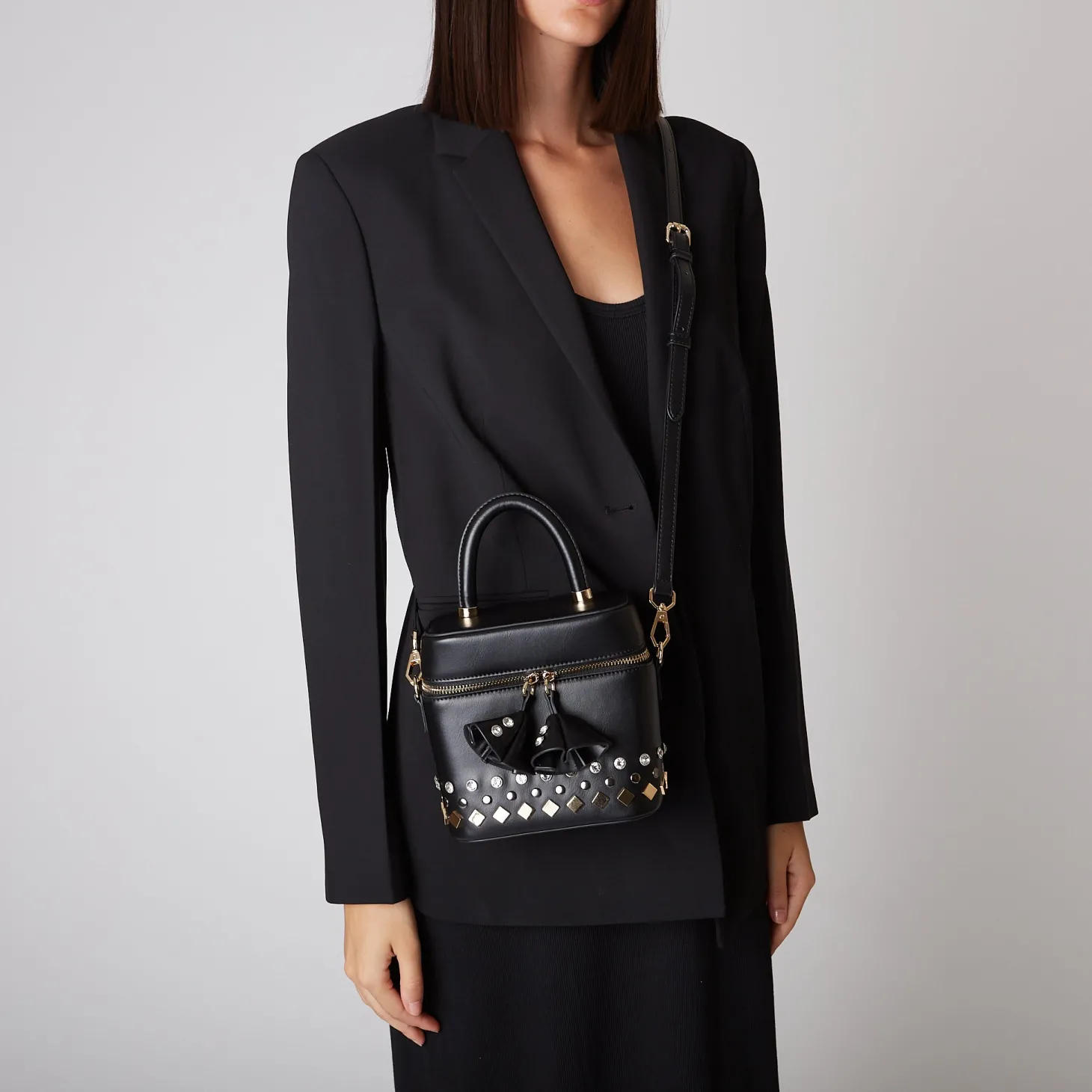 BORSA RIGIDA PALINURO CON BORCHIE COLORE NERO