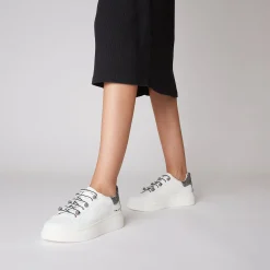 SNEAKER FENICE CON PERLE IN MICROSTRASS COLORE BIANCO/NERO